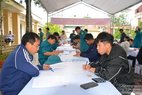 Xã Hát Môn chặt chẽ, nghiêm túc  trong sơ tuyển nghĩa vụ quân sự