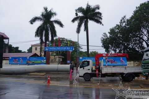 Di dời an toàn quả bom nặng hơn 300kg ra khỏi khu dân cư