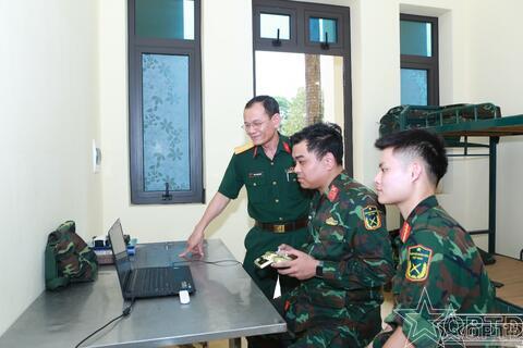 Tập huấn điều khiển tàu bay không người lái