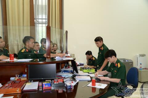 Bộ Tư lệnh Thủ đô Hà Nội tổ chức cấp phát con dấu có hình Quân hiệu