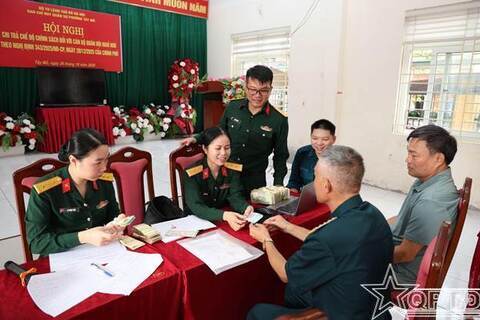 Phường Tây Mỗ tổ chức chi trả chế độ chính sách theo Nghị định 343