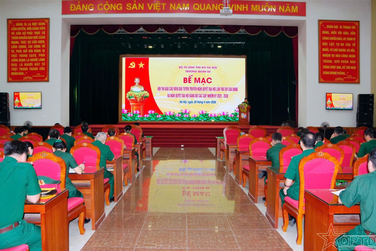 Ghi nhận từ một hội thi báo cáo viên