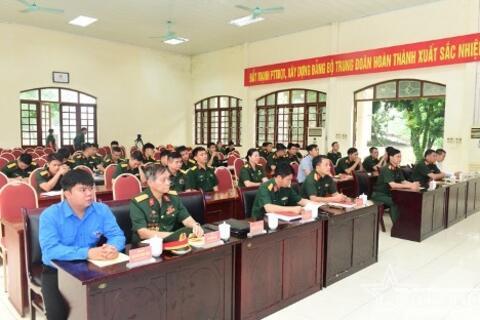 Trung đoàn 59: Tọa đàm “80 năm - Vinh quang, tự hào người chiến sĩ Thủ đô”