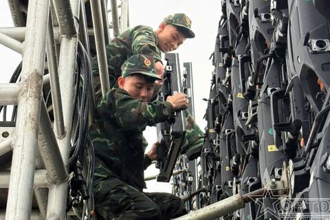 Tiểu đoàn Thông tin: Nâng cao chất lượng bảo đảm truyền dẫn hình ảnh trong diễn tập