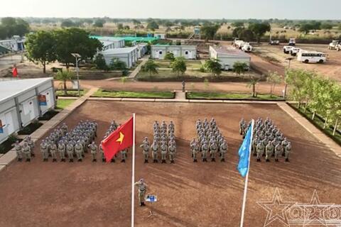 Khoảnh khắc thiêng liêng của những chiến sĩ “mũ nồi xanh” Việt Nam tại Abyei