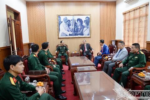 Bộ Tư lệnh Thủ đô Hà Nội chúc mừng nhân kỷ niệm Ngày Nhà giáo Việt Nam