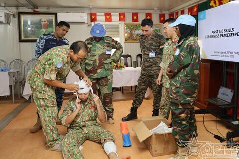 Nâng cao năng lực sơ cứu cho lực lượng GGHB tại Nam Sudan