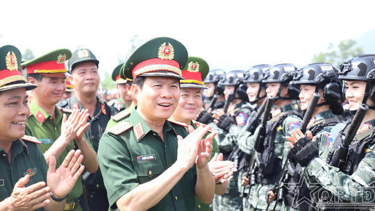 <a href="/quoc-phong-an-ninh" title="Quốc phòng-An ninh" rel="dofollow">Quốc phòng-An ninh</a>