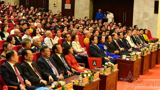 <a href="/thoi-su-chinh-tri/thanh-pho-ha-noi" title="Thành phố Hà Nội" rel="dofollow">Thành phố Hà Nội</a>