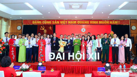 <a href="/thoi-su-chinh-tri" title="Thời sự-Chính trị" rel="dofollow">Thời sự-Chính trị</a>