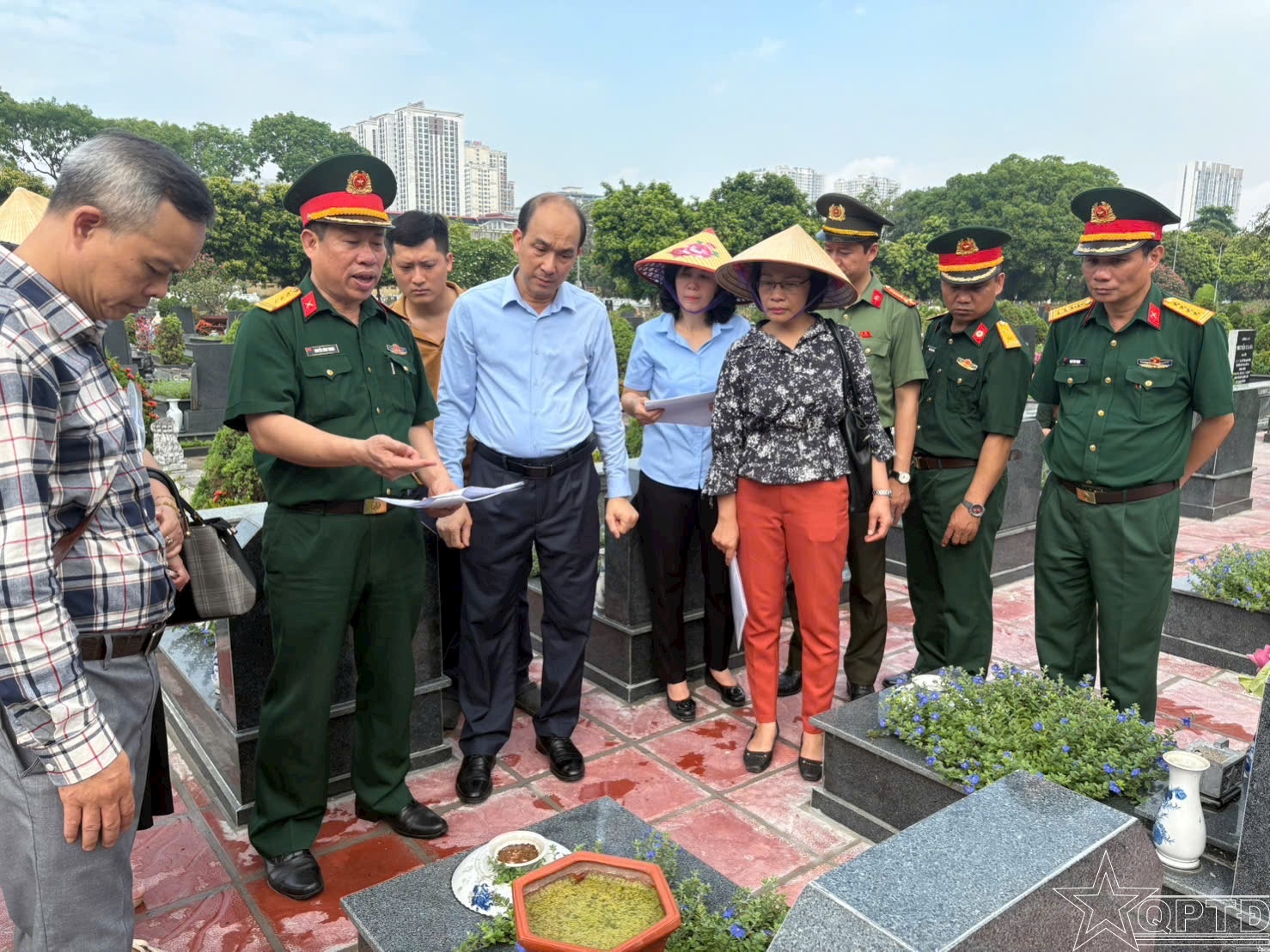 <a href="/quoc-phong-an-ninh" title="Quốc phòng-An ninh" rel="dofollow">Quốc phòng-An ninh</a>