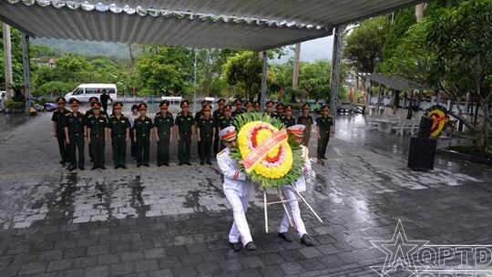 <a href="/quoc-phong-an-ninh/hau-phuong-quan-doi2" title="Hậu phương quân đội" rel="dofollow">Hậu phương quân đội</a>