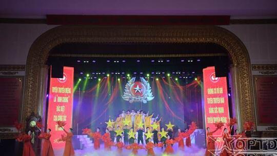 <a href="/thoi-su-chinh-tri/quan-doi" title="Quân đội" rel="dofollow">Quân đội</a>