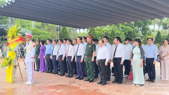 <a href="/quoc-phong-an-ninh" title="Quốc phòng-An ninh" rel="dofollow">Quốc phòng-An ninh</a>