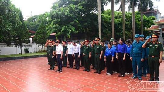 <a href="/quoc-phong-an-ninh/hau-phuong-quan-doi2" title="Hậu phương quân đội" rel="dofollow">Hậu phương quân đội</a>