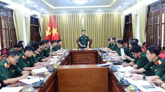 <a href="/quoc-phong-an-ninh/huan-luyen-sscd" title="Huấn luyện SSCĐ" rel="dofollow">Huấn luyện SSCĐ</a>
