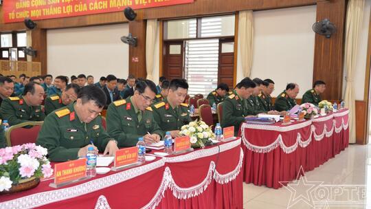 <a href="/quoc-phong-an-ninh/huan-luyen-sscd" title="Huấn luyện SSCĐ" rel="dofollow">Huấn luyện SSCĐ</a>