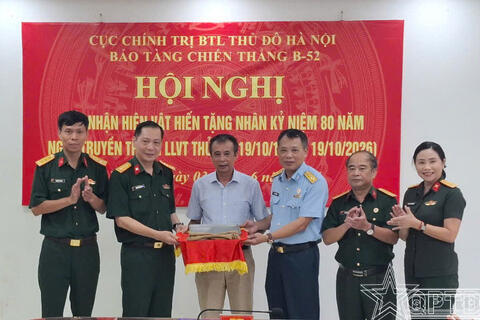 Những kỷ vật in dấu  về một thời “Hoa lửa”