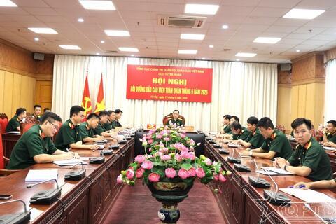 Hội nghị bồi dưỡng báo cáo viên toàn quân tháng 6