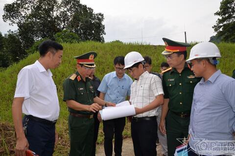 Bàn giao mặt bằng thi công cải tạo, sửa chữa doanh trại