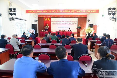 Tổ đại biểu HĐND thành phố Hà Nội tiếp xúc cử tri tại xã Đoài Phương