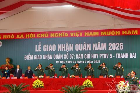 Ban Chỉ huy phòng thủ khu vực 5 tổ chức Lễ giao nhận 735 tân binh lên đường nhập ngũ