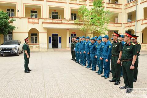 Bộ Tư lệnh Thủ đô Hà Nội kiểm tra công tác hậu cần - kỹ thuật tại Ban CHQS các phường