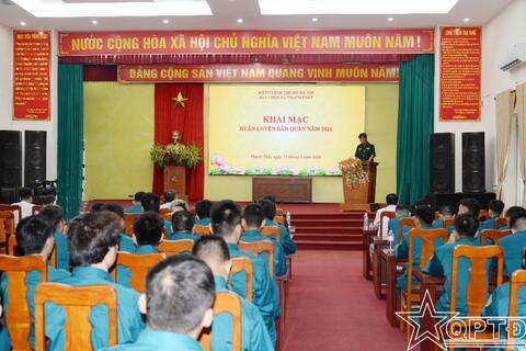 Huấn luyện lực lượng dân quân