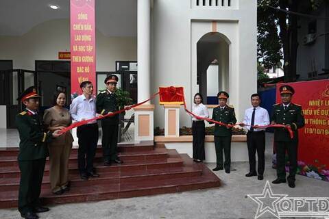 Phường Dương Nội tổ chức gặp mặt nhân dịp kỷ niệm 80 năm Ngày truyền thống LLVT Thủ đô
