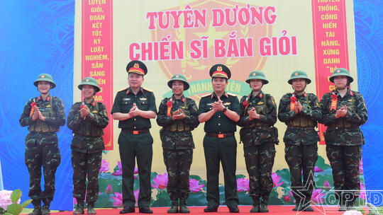 <a href="/quoc-phong-an-ninh/huan-luyen-sscd" title="Huấn luyện SSCĐ" rel="dofollow">Huấn luyện SSCĐ</a>