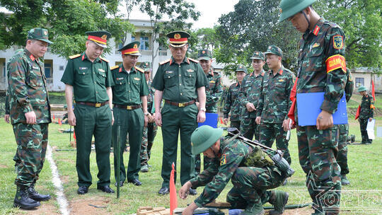 <a href="/quoc-phong-an-ninh/xay-dung-don-vi" title="Xây dựng đơn vị" rel="dofollow">Xây dựng đơn vị</a>