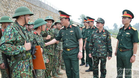 <a href="/quoc-phong-an-ninh/huan-luyen-sscd" title="Huấn luyện SSCĐ" rel="dofollow">Huấn luyện SSCĐ</a>