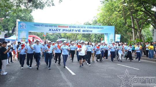 <a href="/thoi-su-chinh-tri/thanh-pho-ha-noi" title="Thành phố Hà Nội" rel="dofollow">Thành phố Hà Nội</a>