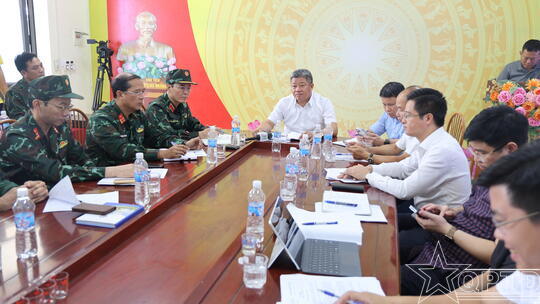 <a href="/quoc-phong-an-ninh/cong-tac-dang-cong-tac-chinh-tri" title="Công tác Đảng - Công tác Chính trị" rel="dofollow">Công tác Đảng - Công tác Chính trị</a>