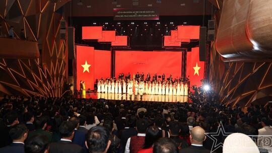 <a href="/thoi-su-chinh-tri" title="Thời sự-Chính trị" rel="dofollow">Thời sự-Chính trị</a>