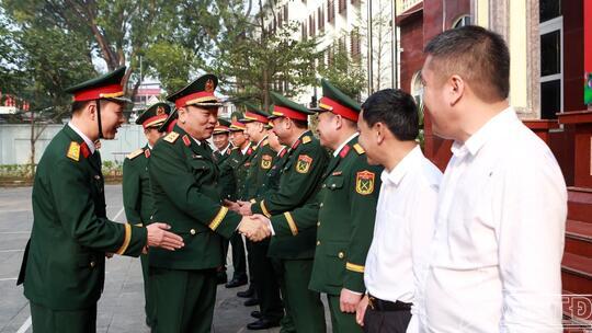 <a href="/quoc-phong-an-ninh" title="Quốc phòng-An ninh" rel="dofollow">Quốc phòng-An ninh</a>