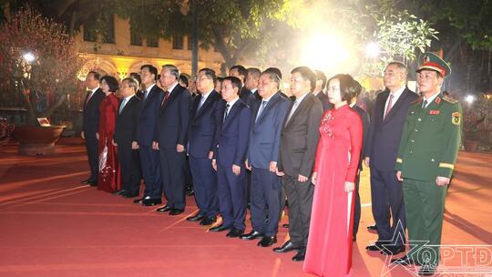 <a href="/thoi-su-chinh-tri" title="Thời sự-Chính trị" rel="dofollow">Thời sự-Chính trị</a>