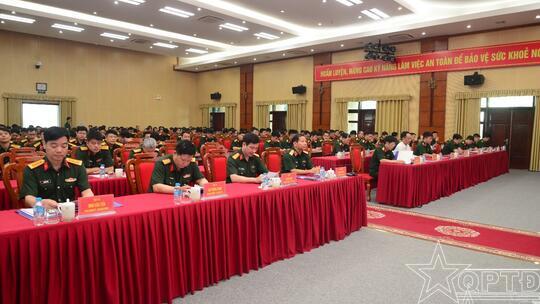 <a href="/quoc-phong-an-ninh/hau-can" title="Hậu cần" rel="dofollow">Hậu cần</a>