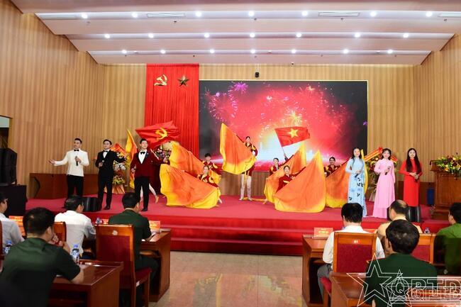 Nổi bật